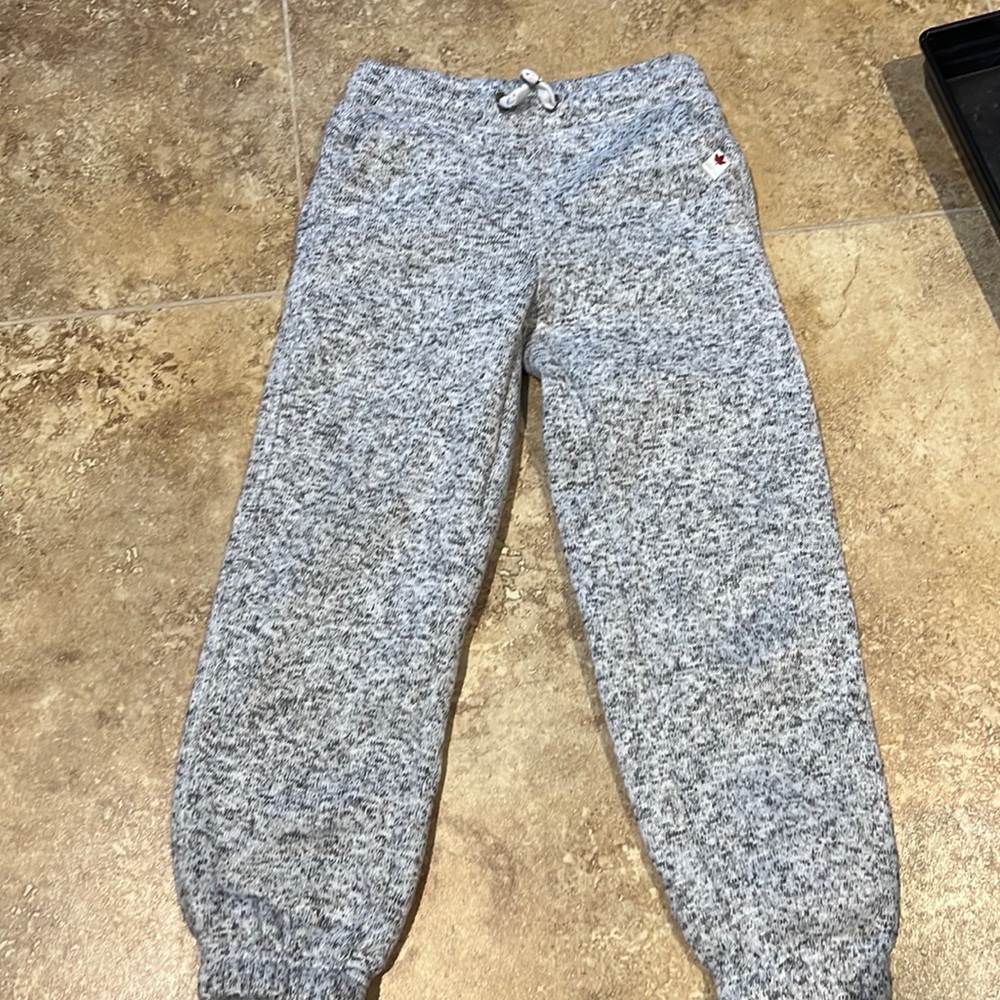 Canada brand joggers size XS 4-5